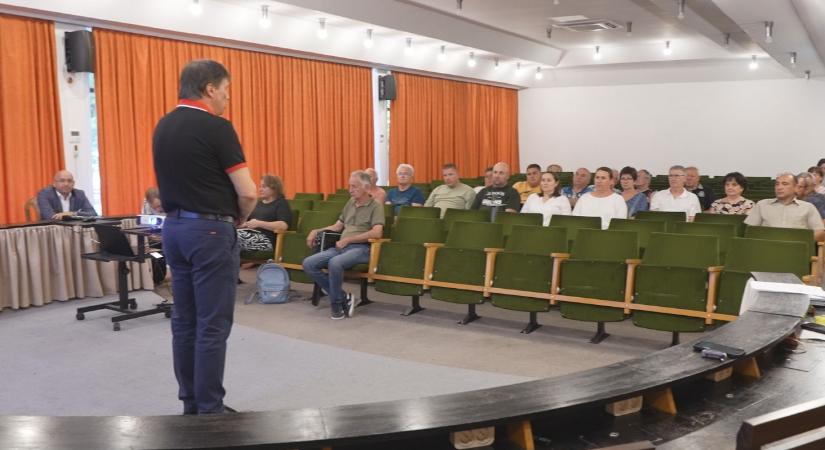 Két utca újul meg a 4-es számú választókerületben