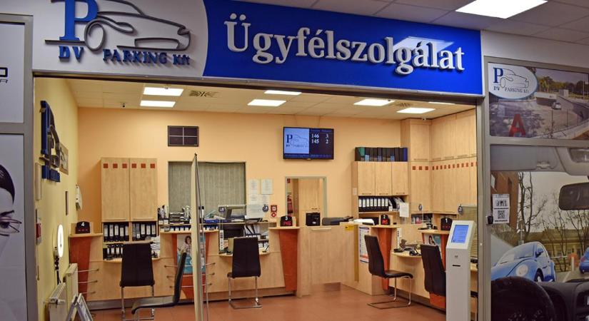 Egy napig csak Parker válaszol Debrecenben a parkolással kapcsolatos kérdésekre