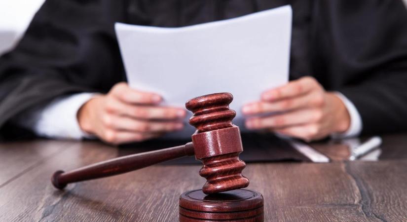 Több politikus letartóztatását is elrendelte a bíróság az óbudai korrupciós ügyben
