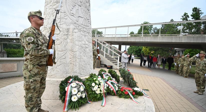 A nemzeti összetartozásról emlékeztek meg Szolnokon