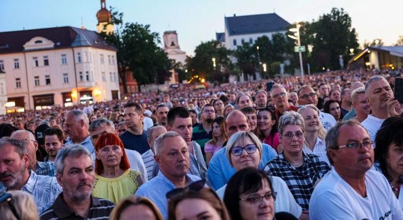 Győrben a Beatlesé lesz a nyárnyitó hangja – Megvan a 2026-os sztárfellépő!