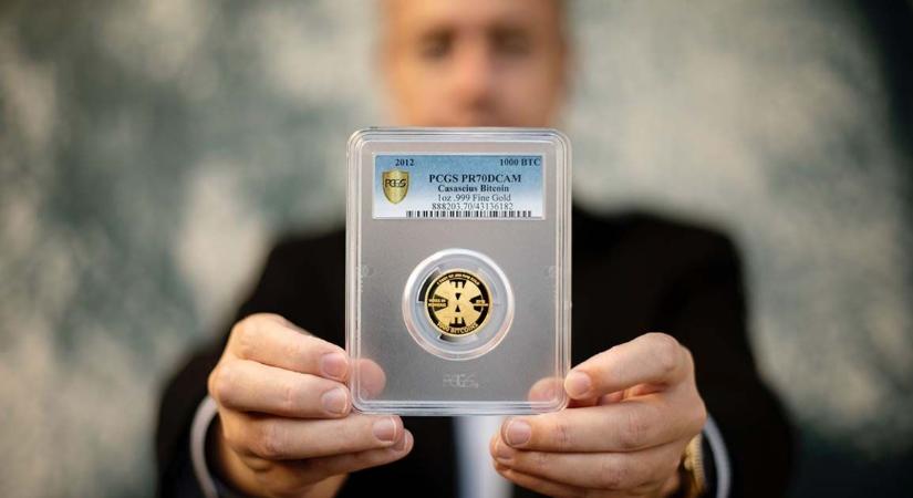 15 évet követően bontott fel egy „fizikai” bitcoint – 650 millió forint lett a jutalma