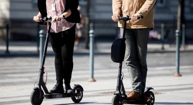 Új szabályokat és felelősségre vonást tartalmazó törvénytervezet az elektromos robogók használói számára
