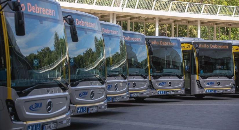 Egy korszak vége: kámforrá vált poszt utal rá, hogy befejeződhet Debrecenben a buszgyártás