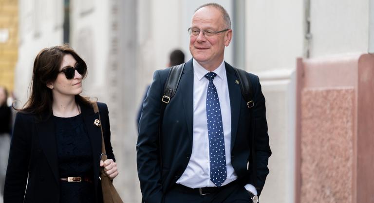 Navracsics Tibor szerint Orbán Viktoron nem látszódnak a kifáradás jelei, és Varga Juditon múlik a visszatérés