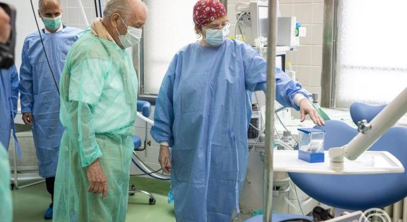 Új, speciális fogászati szék segíti a beteg gyerekek ellátását