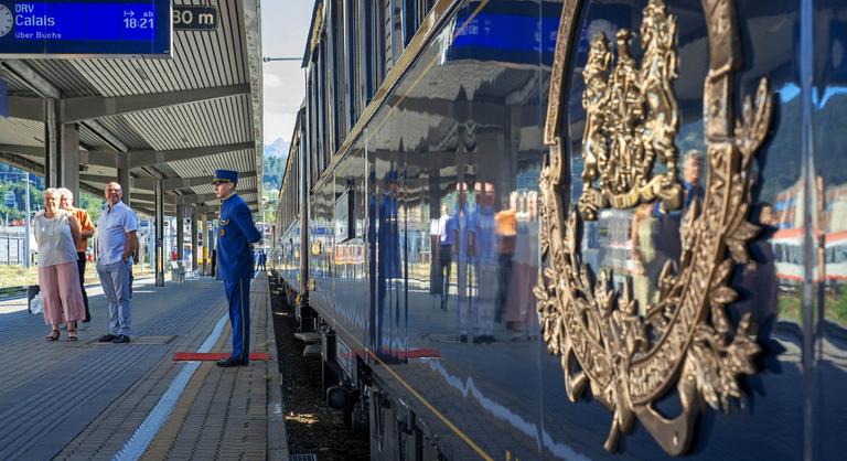 A luxusvonatot kisiklatták, utasait elrabolták, de gyilkosság csak papíron történt