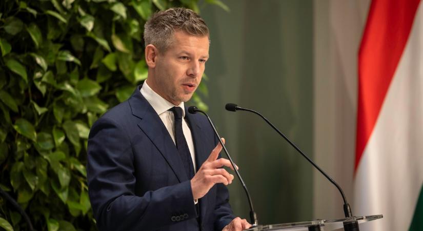 Oroszország üzent Magyar Péternek: figyelik minden lépését