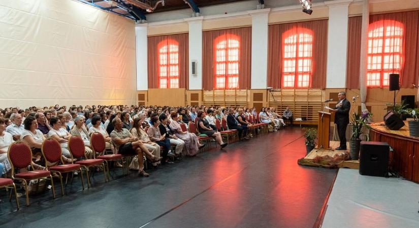 Átadták a Szepesy Ignác pedagógus életműdíjakat – őket díjazták az ünnepségen