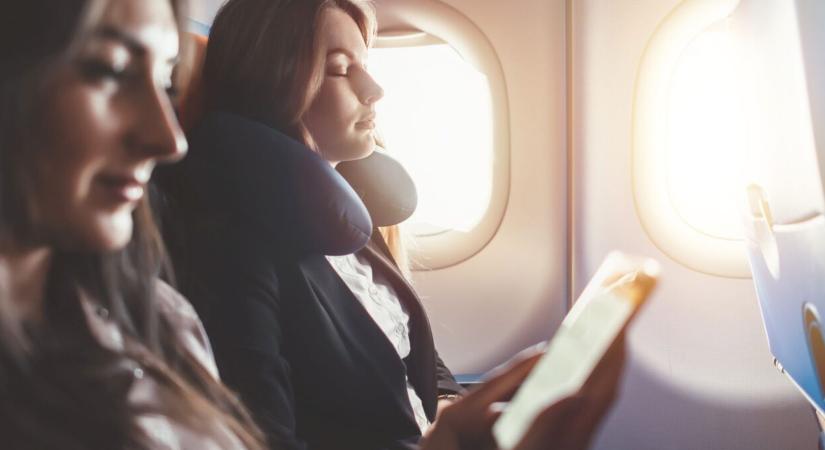 Ha teheted, ezért próbálj meg inkább nem elaludni a repülőn