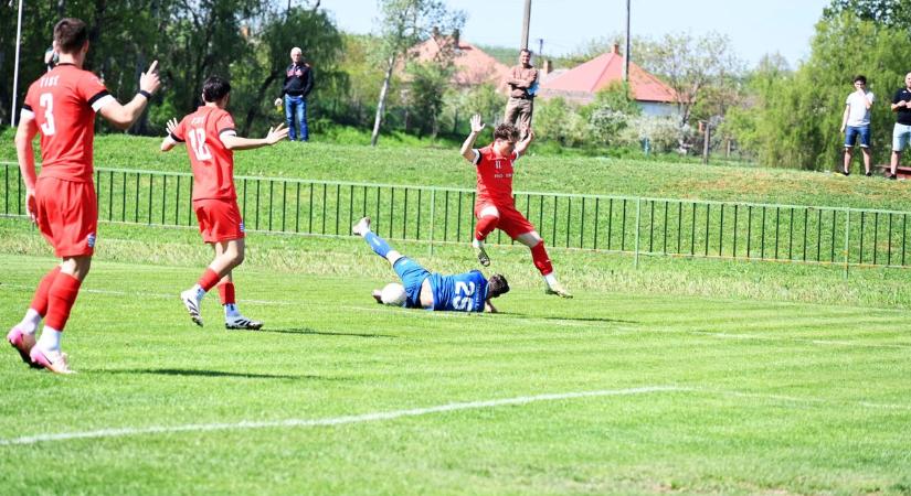 Egy ígéretes projekt bukása? – Kiesett az NB III.-ból a Tiszaföldvár