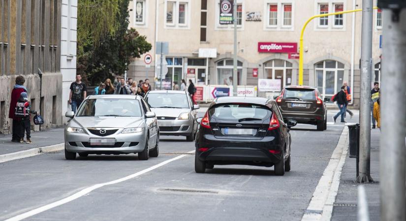 Igen heves vitát váltott ki a KRESZ megváltoztatása