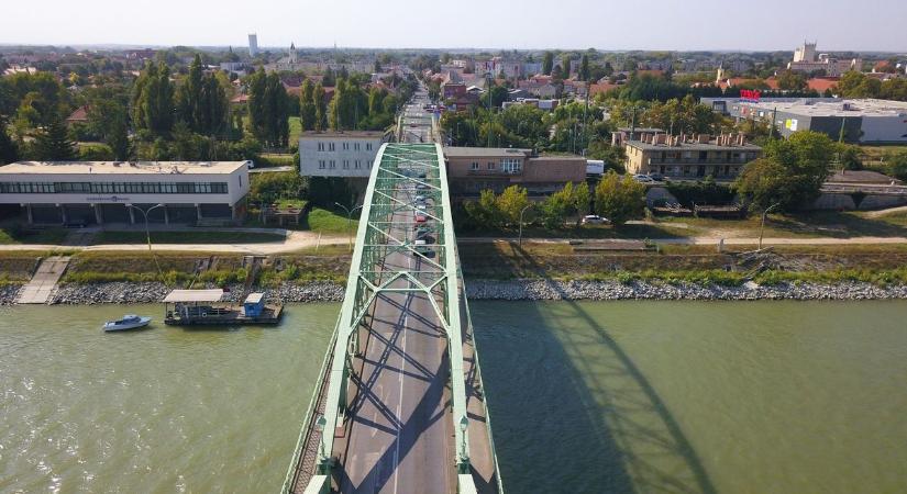 Fegyverrel állította meg a tolvajokat az Erzsébet hídon, elítélték a szlovák férfit