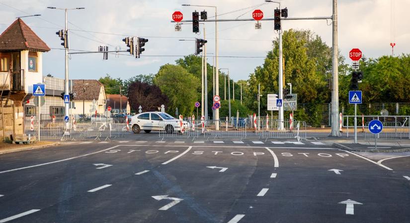 Mostantól normálisan használható a Csigekert utca–Szabó Lőrinc utcai csomópont Debrecenben