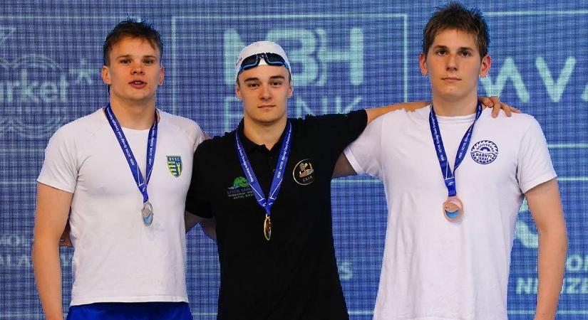 Elképesztő mit művelt a nyírbátori úszó Debrecenben. Mutatjuk