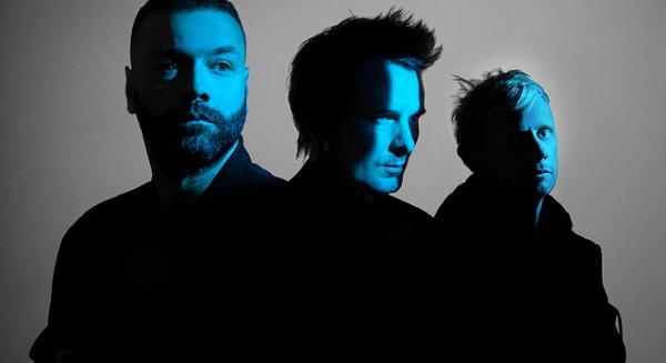 Diszkófények alatt táncol a Muse: itt a Nightshift Superstar