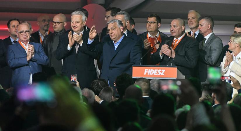 A Fidesz kampánystábja már 2025 tavaszán szólt Rogánnak, hogy nem találnak fogást Magyar Péteren