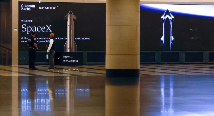 A határ szó szerint a csillagos ég - a Goldman Sachs szerint százszorosára növekedhetnek a SpaceX MI-bevételei 2030-ra