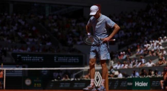 A Roland Garros megőrült: favoritok dőlnek, kívülállók szárnyalnak – mi történt Párizsban?