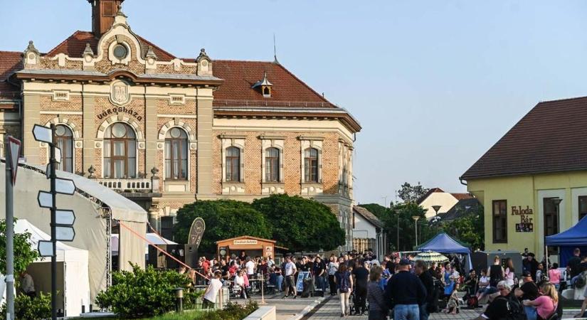 Ingatlanjaik felújítására pályázhatnak a tolnaiak