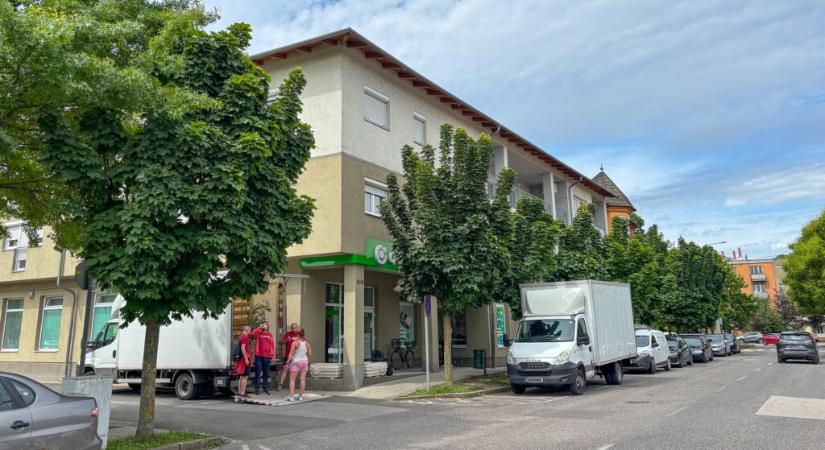 Felújítás miatt elköltözik a nagyatádi OTP bankfiók