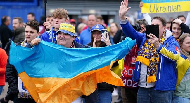 Ukrajna maga kérte az EU-tól, hogy szüntesse meg a 23 és 60 év közötti férfiak védelmét – DW