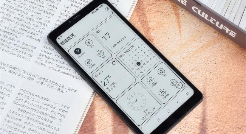 Három év után visszatérhet a Hisense legendás E-Ink telefonja