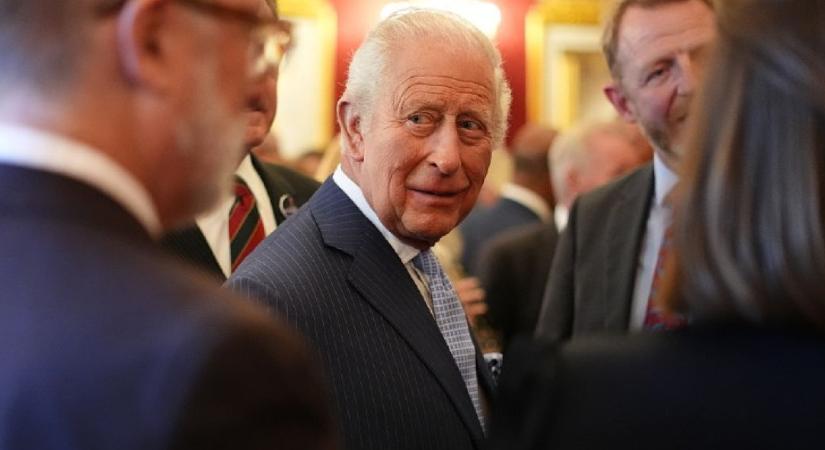 „Megvárta, hogy meghaljon az anyja” – Súlyos vádak Károly király ellen