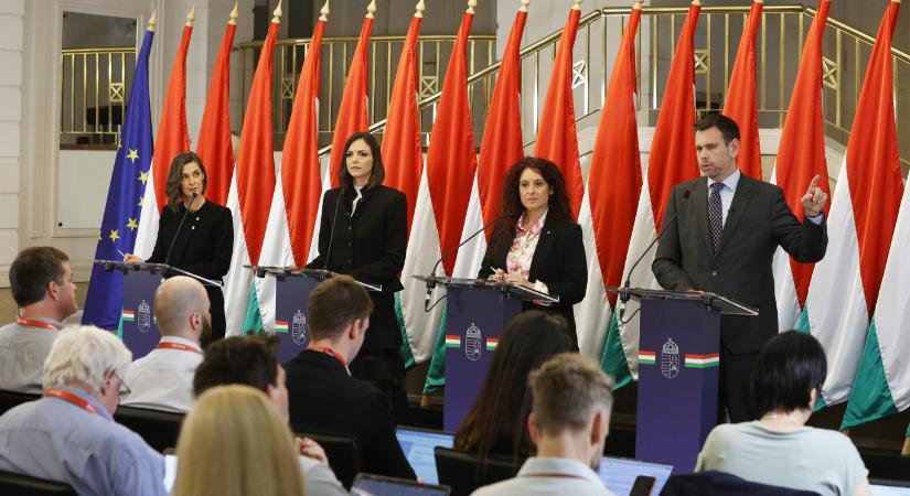 Jön a korrupcióellenes törvénycsomag, búcsúzik a pedagógusok teljesítményértékelési rendszere – sajtót tájékoztatott a kormány
