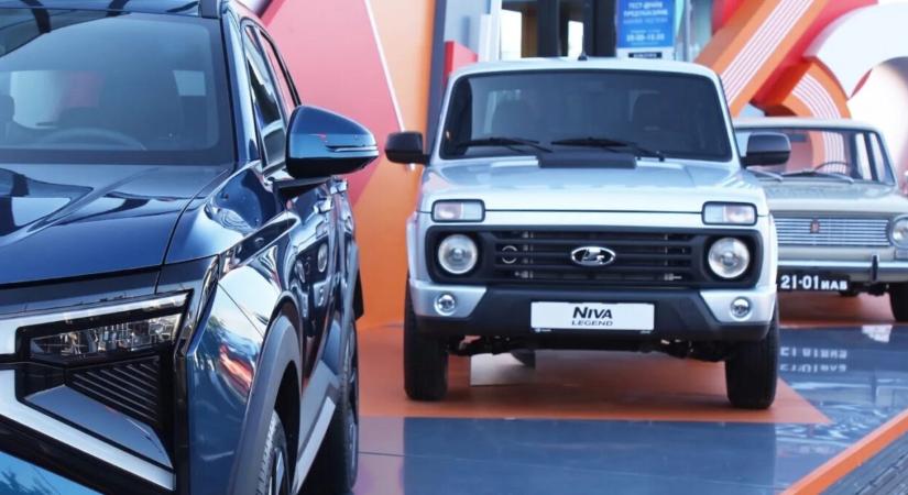 Elröppent 49 év, máris központi zárat és légzsákot kapott a Lada Niva