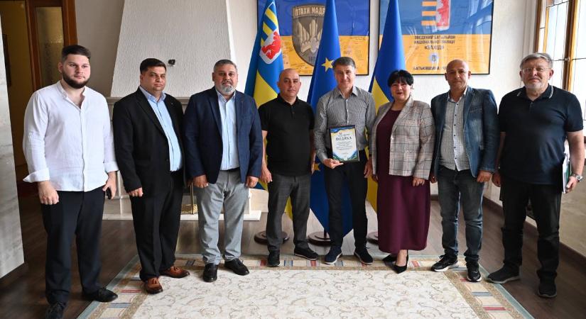 Kárpátalján a romák integrációjáról és fejlesztéséről szóló találkozót tartottak