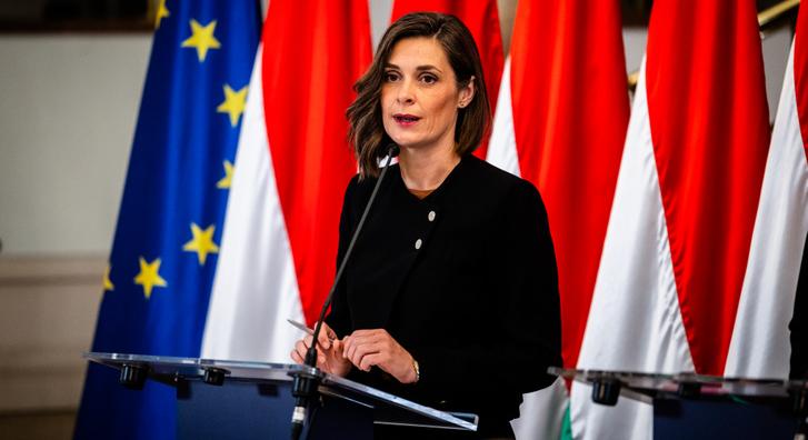 Mostantól tilos behozni külföldi munkásokat a munkaerő-kölcsönző cégeknek