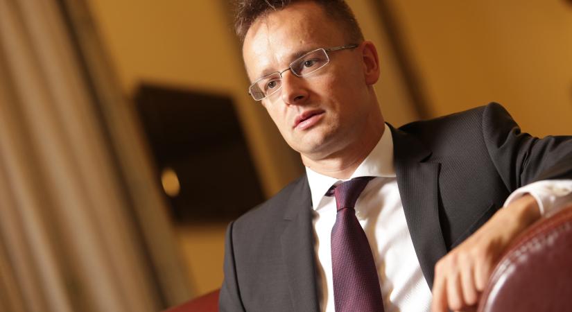 Újabb nagy nevek buktak le a diplomataútlevél-ügyben