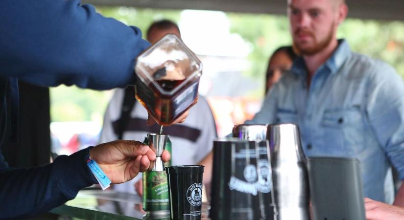 No alkohol! Nem hiszed el, megtiltották ezen a déli parti településen a szeszes ital fogyasztását