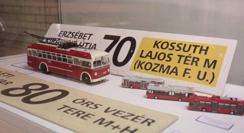 Nosztalgikus „mókatárrá” alakítják a Deák téri aluljáró-múzeumot – képek