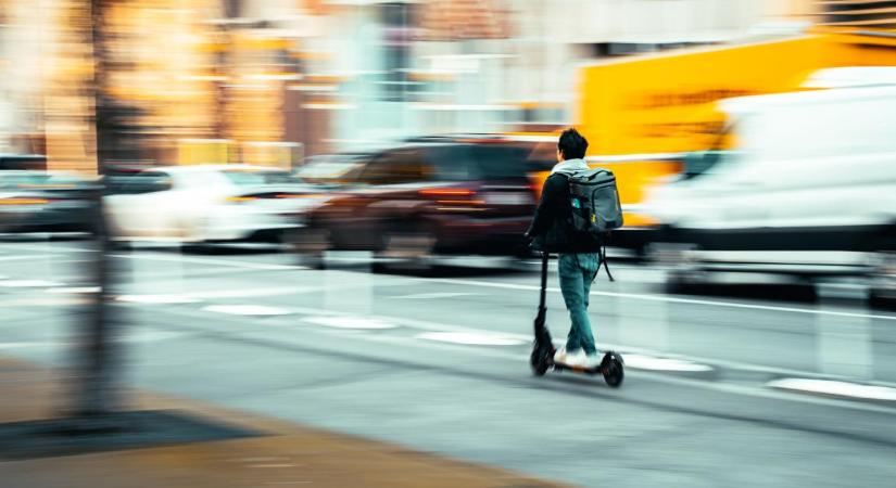 Két kerékhez jár a gipsz? Egyre több rolleres baleset történik, módosítanák a szabályozást