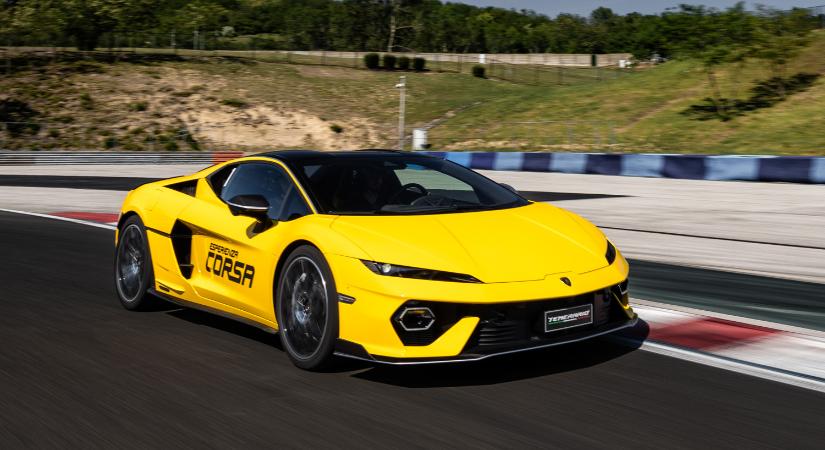 Örült tempó, laza műsor – a Hungaroringen próbáltuk az új Lamborghinit