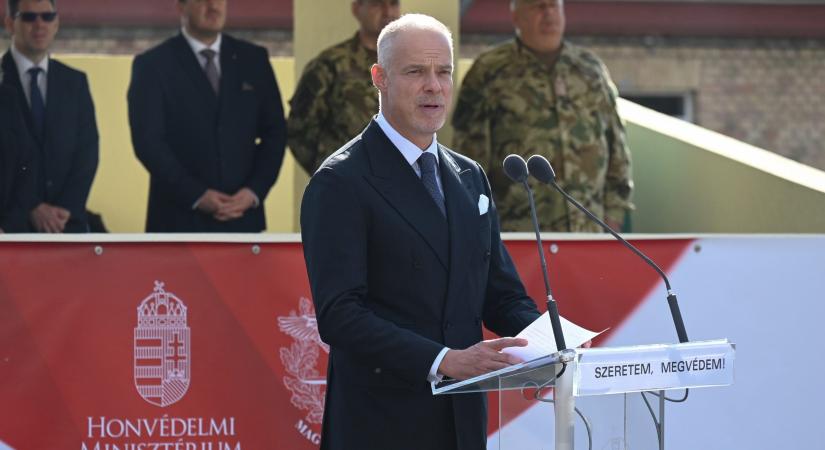 A Balásy Gyulával kötött szerződéseket és a csádi missziót is vizsgálják a Honvédelmi Minisztériumban
