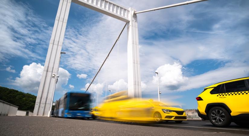 Fogyóban a budapesti taxisok türelme