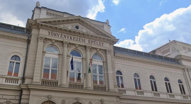 Kiderült, mit kérdezett a titkárnő, akinek felrobbant a kezében a gránát Újdörögdön