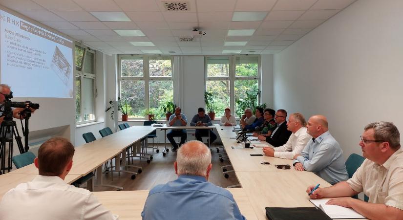 A településvezetőket tájékoztatták