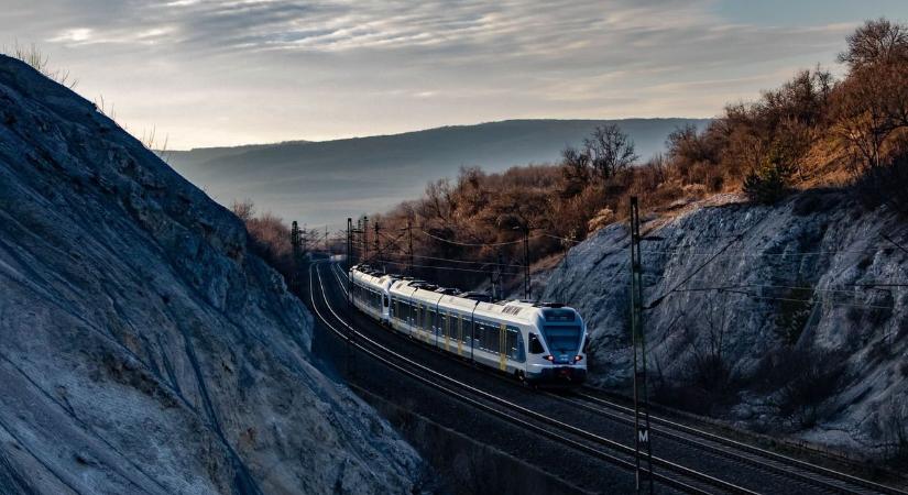 Változások pénteken a győri fővonalon - több járat is kimarad