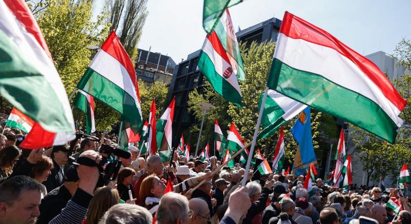 Tüntetés kezdődik Budapest belvárosában, a tiltakozók a kormánytól is határozott fellépést várnak