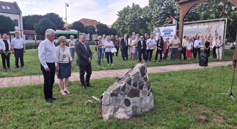 Megemlékezést tartott a Paksi Konzervatív Egyesület