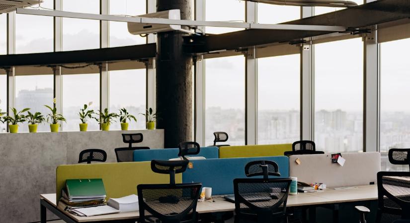 Kiadó iroda – milyen műszaki feltételekre érdemes figyelni?