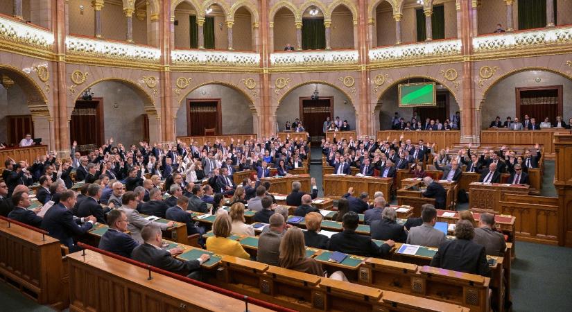 Kiderült, mekkora támogatásban részesülnek a pártok