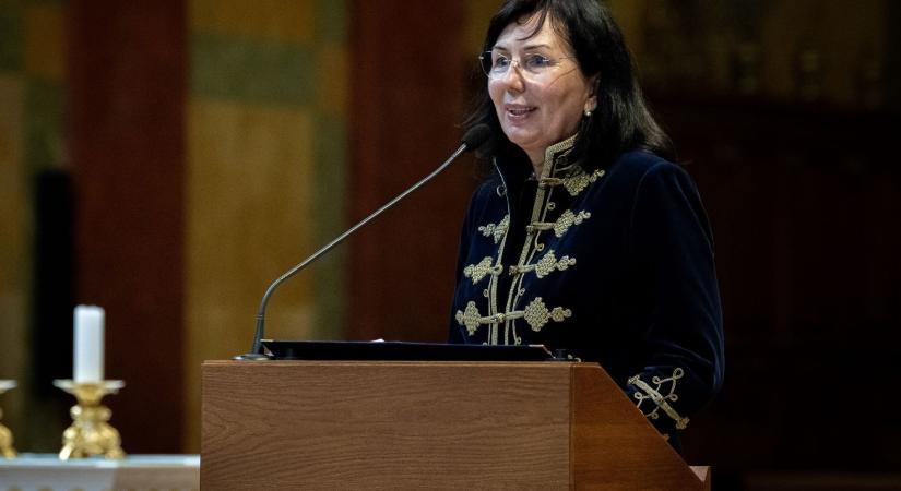 Törvényellenes állapotok az egri egyetemen