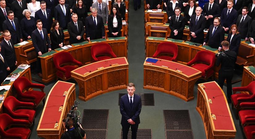 Magyar Péter: 50 milliárd forint közpénzt spórolunk meg négy év alatt a képviselői fizetések csökkentésével