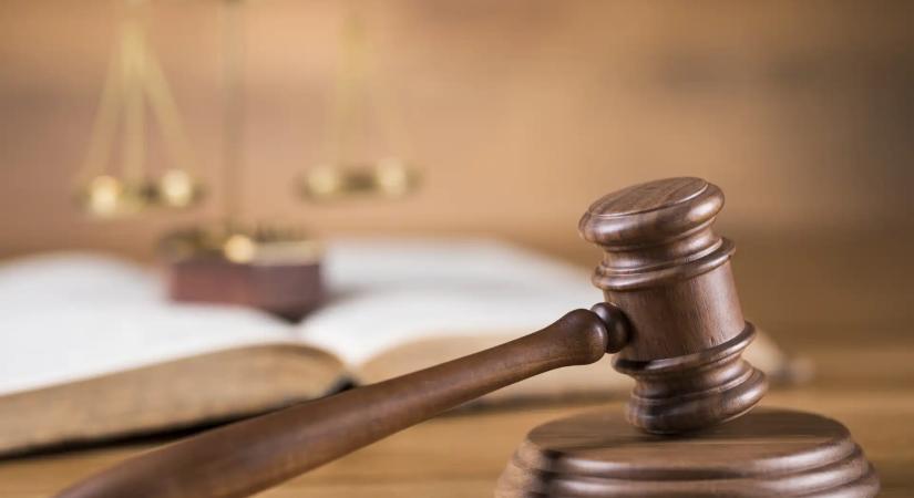 Csak a kirakatban működik a törvény? Ismét elmaradt a lúgos orvos áldozatának kötelező tájékoztatása