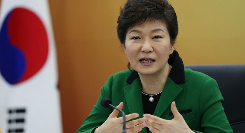 Dél-Koreában már kétszer lemondatta a nép az elnököt